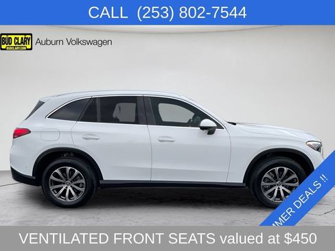 Used 2024 Mercedes-Benz GLC 300 4MATIC image 2