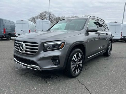 New 2026 Mercedes-Benz GLB 250 4MATIC image 3