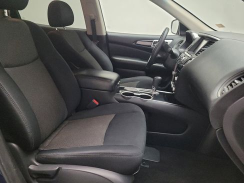 Used 2018 Nissan Pathfinder S image 21