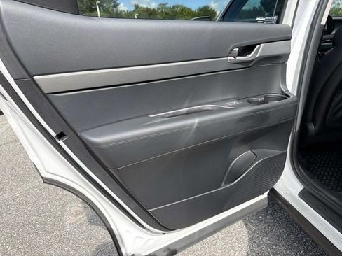 Used 2025 Hyundai Palisade SEL FWD image 13