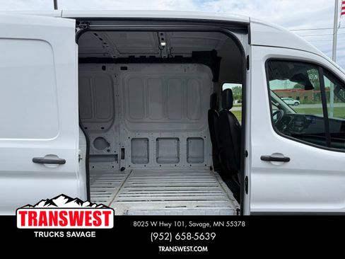Used 2024 Ford Transit 250 148 Medium Roof Extended AWD image 11