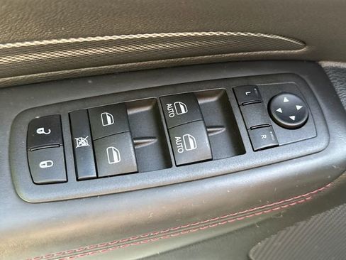 Used 2022 Dodge Durango R/T w/ Blacktop Package AWD/4WD image 29