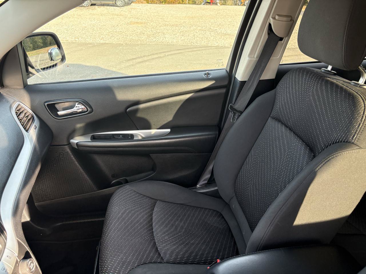 Used 2016 Dodge Journey SE w/ Flexible Seating Group FWD image 18