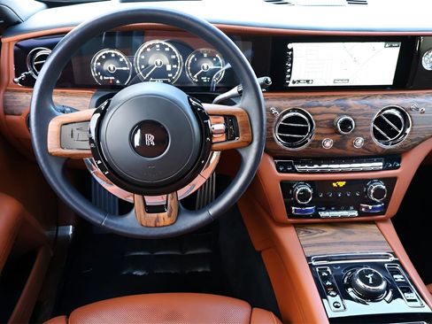 Certified 2021 Rolls-Royce Ghost image 18
