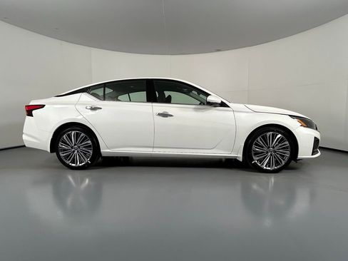 Used 2025 Nissan Altima 2.5 SL image 8