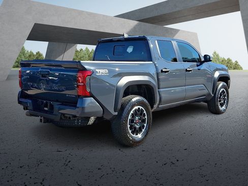 Used 2025 Toyota Tacoma TRD Off-Road image 6