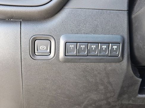 New 2025 GMC Sierra 3500 Pro w/ Convenience Package image 21