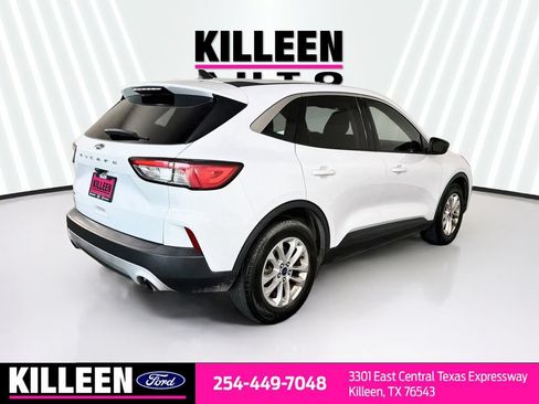 Used 2022 Ford Escape SE w/ Convenience Package FWD image 9