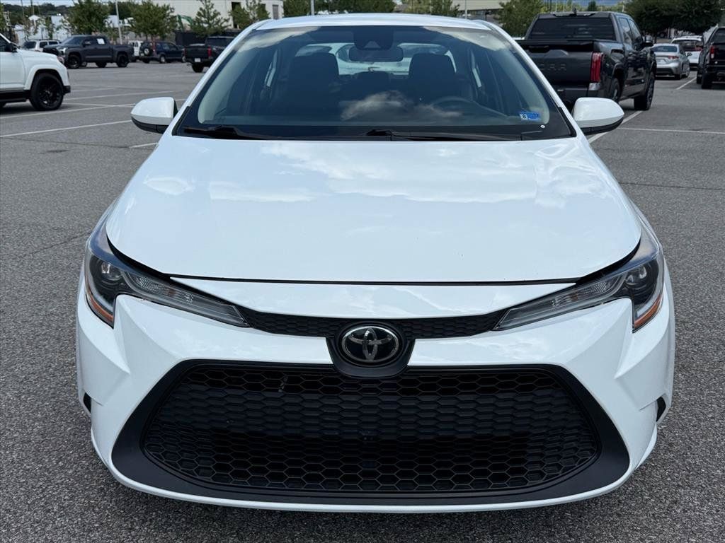 Used 2022 Toyota Corolla LE FWD image 10