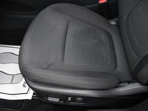 Used 2022 Hyundai Santa Cruz SEL Premium image 13