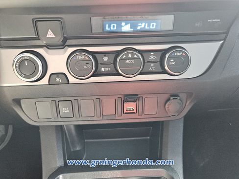 Used 2023 Toyota Tacoma SR AWD/4WD image 17