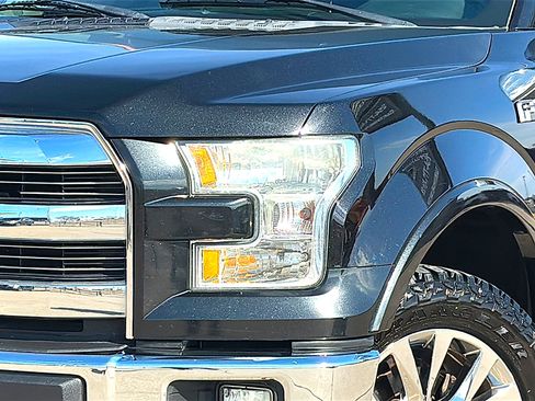 Used 2015 Ford F150 Lariat image 4