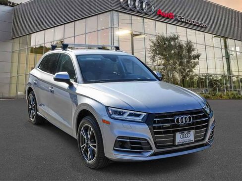 Used 2020 Audi Q5 e Prestige w/ Prestige Package image 5