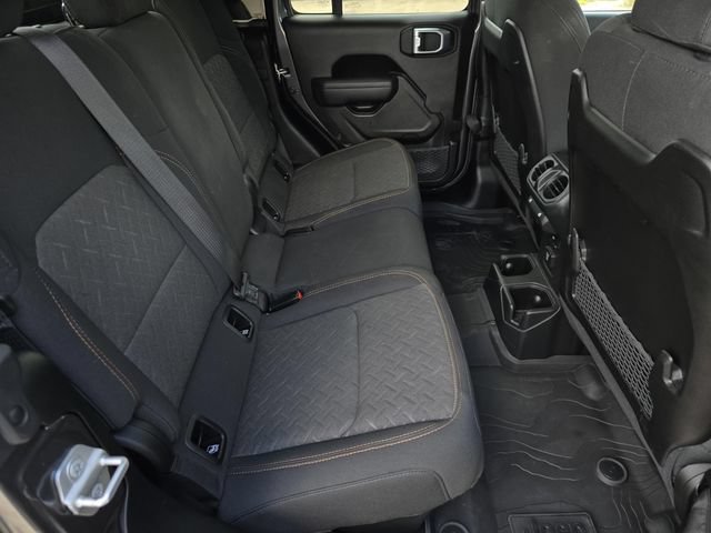 Used 2025 Jeep Gladiator Mojave w/ Safety Group AWD/4WD image 30