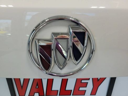 Used 2022 Buick Envision Essence w/ Safety Package FWD image 15