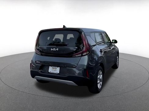 Used 2025 Kia Soul LX w/ LX Technology Package FWD image 15