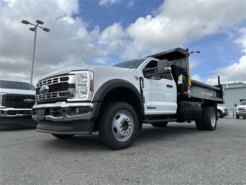 New 2024 Ford F550 4x4 Regular Cab Super Duty image 47