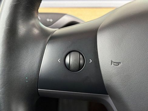 Used 2017 Tesla Model 3 Long Range image 27