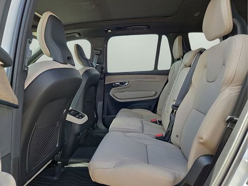 New 2026 Volvo XC90 B6 Ultra image 15