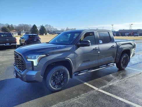 New 2025 Toyota Tundra Limited w/ TRD Off-Road Package image 7