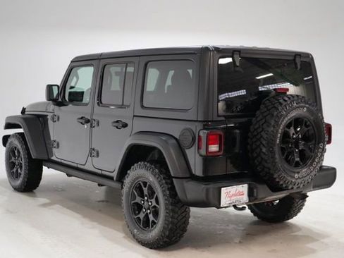 Used 2023 Jeep Wrangler Willys image 6