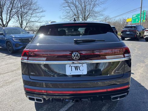 New 2026 Volkswagen Atlas Cross Sport SEL Premium R-Line AWD/4WD image 6