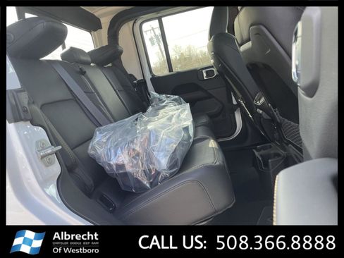 New 2026 Jeep Gladiator Sport image 14