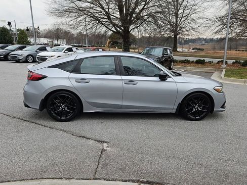 Used 2023 Honda Civic Sport image 7