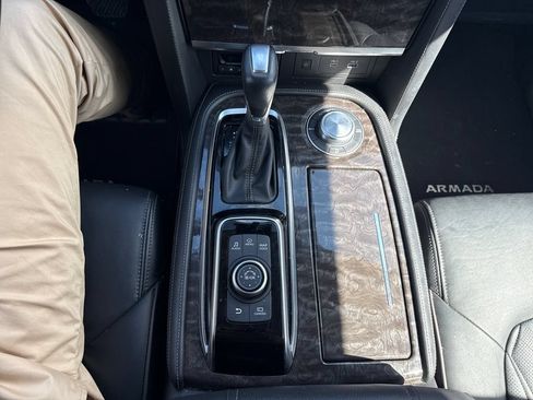 Used 2024 Nissan Armada Platinum w/ Captain's Chairs Package AWD/4WD image 17