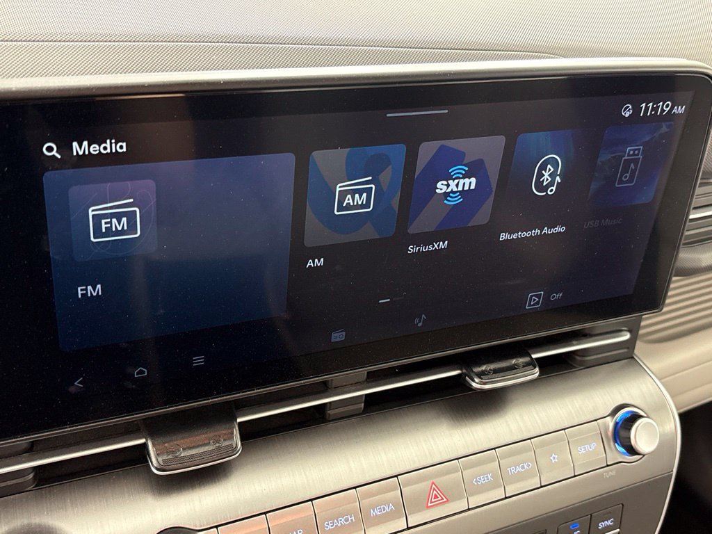 Used 2025 Hyundai Kona SEL FWD image 34