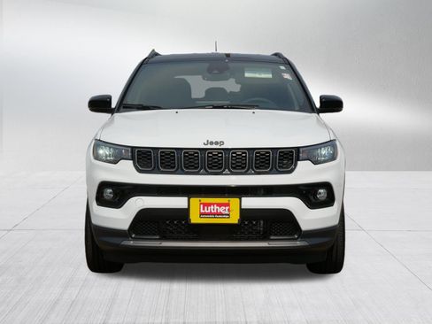 Used 2026 Jeep Compass Limited AWD/4WD image 2