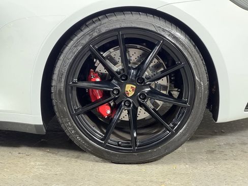 Certified 2022 Porsche 911 Carrera 4S image 12