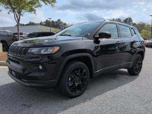 New 2026 Jeep Compass Latitude image 7