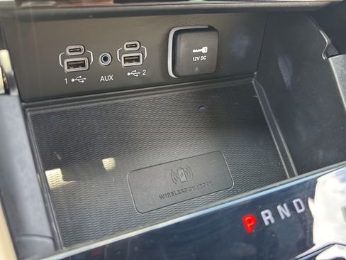 Used 2023 Jeep Grand Cherokee L Limited w/ Luxury Tech Group II RWD image 19