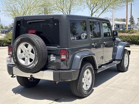 Used 2017 Jeep Wrangler Unlimited Sahara w/ Quick Order Package 24E Chief AWD/4WD image 3