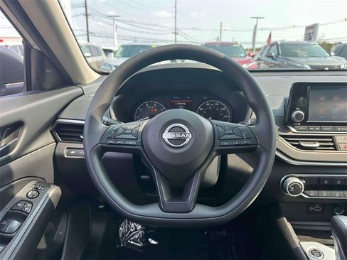 Certified 2024 Nissan Altima 2.5 S image 13