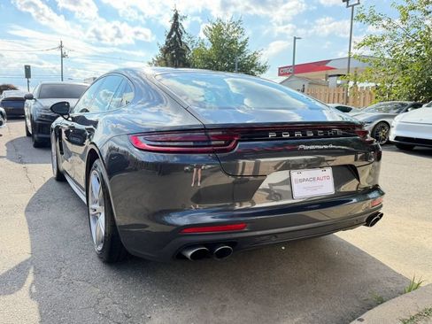 Used 2018 Porsche Panamera 4 AWD/4WD image 8