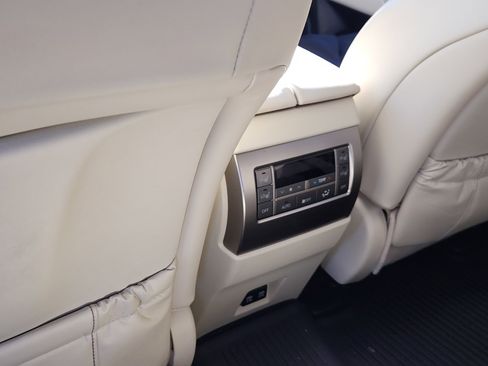 Used 2020 Lexus GX 460 Luxury image 26