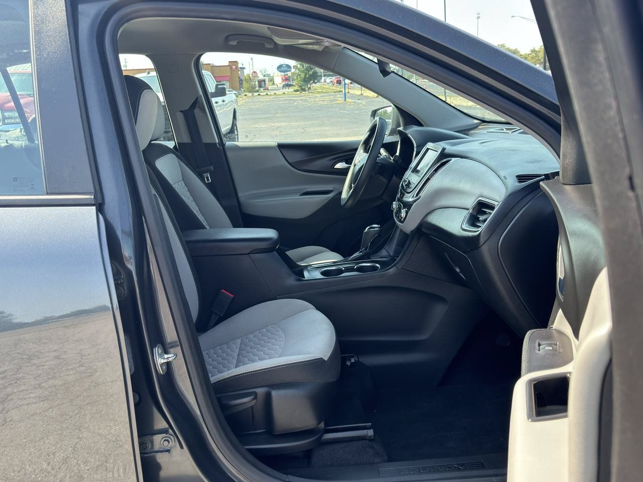 Used 2020 Chevrolet Equinox LS AWD/4WD image 18