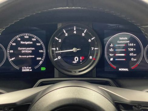 Used 2021 Porsche 911 Carrera w/ Premium Package RWD image 31