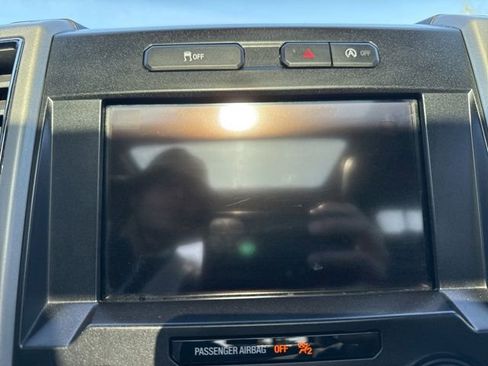 Used 2016 Ford F150 Lariat w/ Equipment Group 501A Mid AWD/4WD image 30