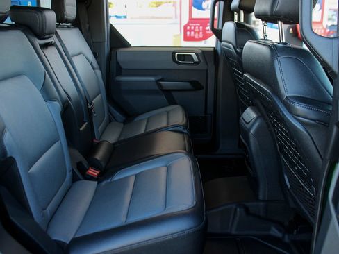 Used 2024 Ford Bronco Everglades AWD/4WD image 23