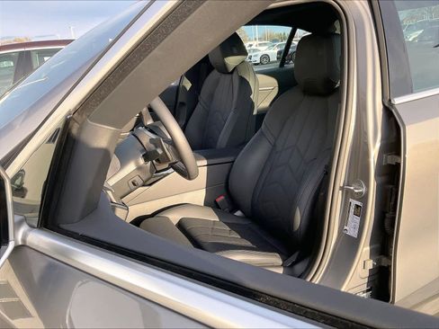 Used 2024 BMW 530i image 27