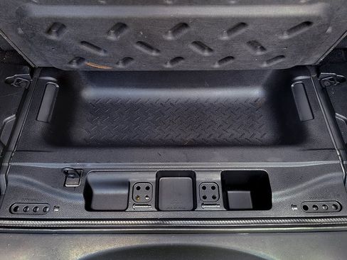 Used 2013 Jeep Wrangler Sport AWD/4WD image 22