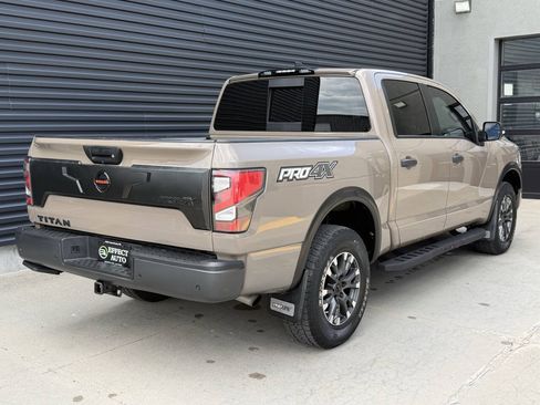 Used 2022 Nissan Titan PRO-4X w/ Pro-4x Convenience Package AWD/4WD image 11