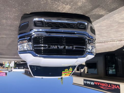 Used 2021 RAM 2500 Big Horn image 3