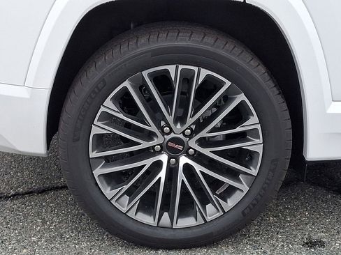 New 2026 GMC Terrain Denali w/ LPO, Floor Liner Package image 5