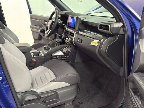 New 2025 Toyota Tacoma TRD Off-Road image 18
