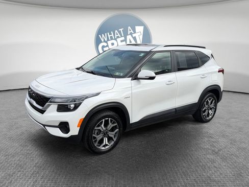 Used 2022 Kia Seltos EX image 8