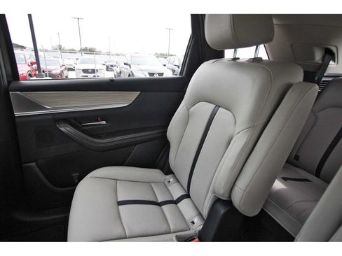 Used 2024 MAZDA CX-90 3.3 Turbo w/ Preferred Package AWD/4WD image 9